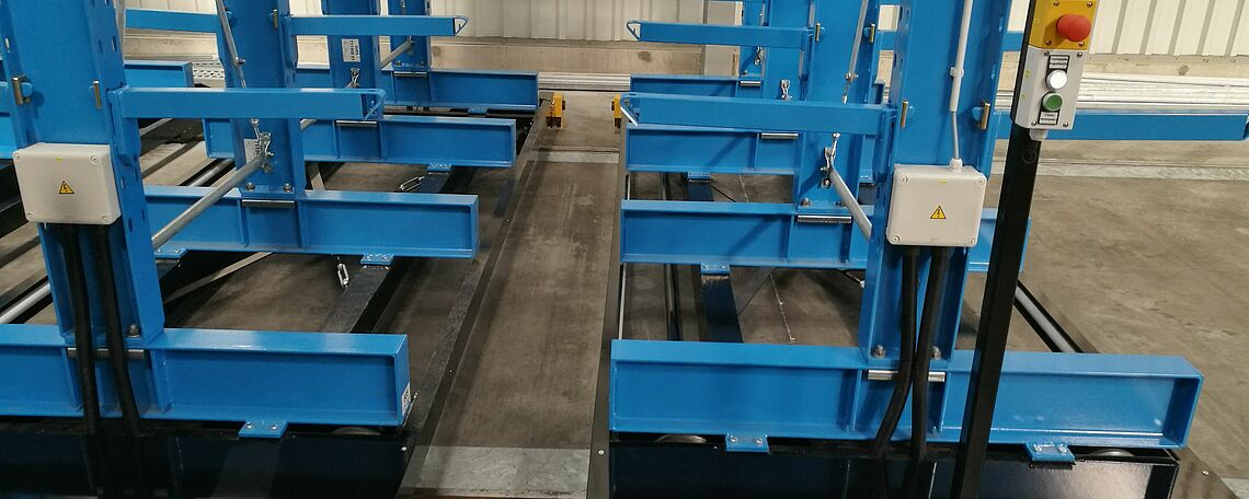 Estantes cantilever móveis