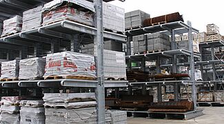 Estante cantilever para cargas pesadas