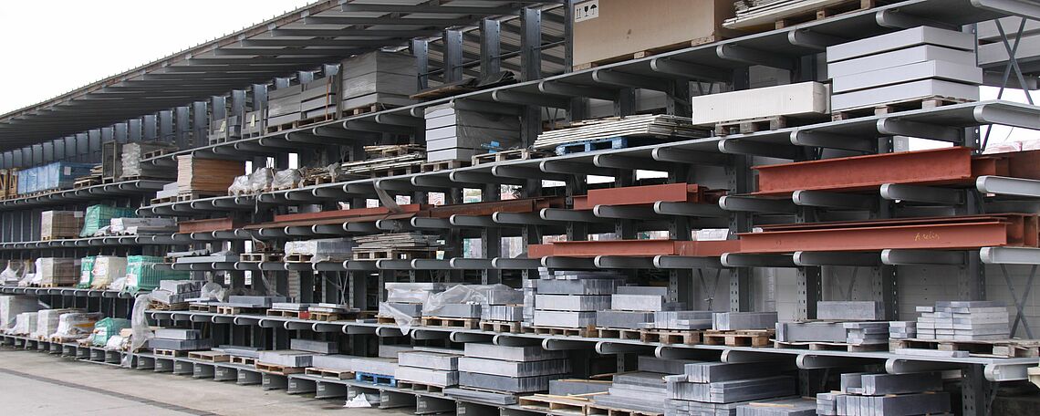 Estante cantilever para cargas pesadas