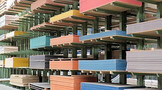 estantes cantilever para cargas pesadas
